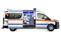 نمای آمبولانس تویوتا هایس 2024 از زاویه درب کشویی